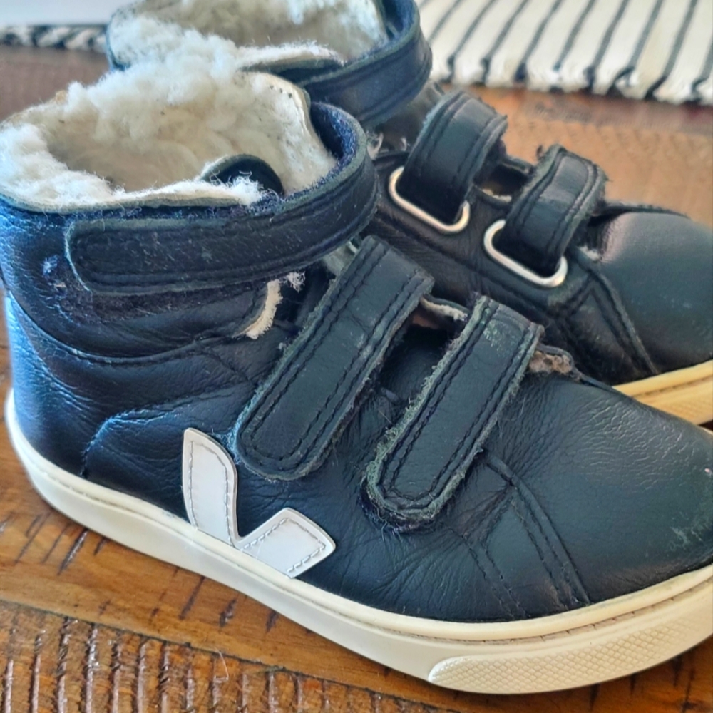Veja black 10c